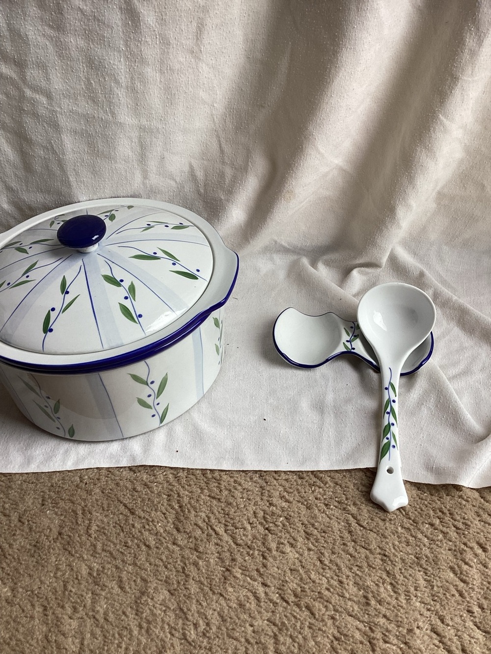 Cook Street Blueberry Vine Server